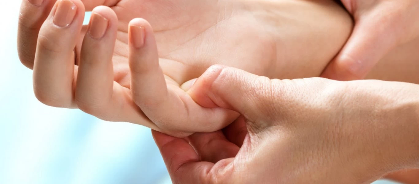 Αρθρίτιδα: Tι πρέπει να αποφεύγετε στην διατροφή σας για να την μειώσετε τους κινδύνους